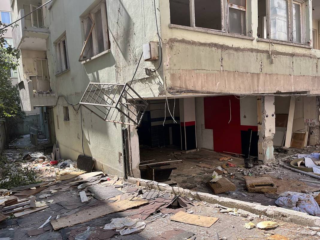 Metruk binada hurda ararken insan iskeleti buldular! Eski doktorun evindeki ürkütücü keşif 7